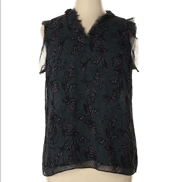 Cabi Evermore top with flutter sleeves.  Size XL, style 3065 - Picture 7 of 8